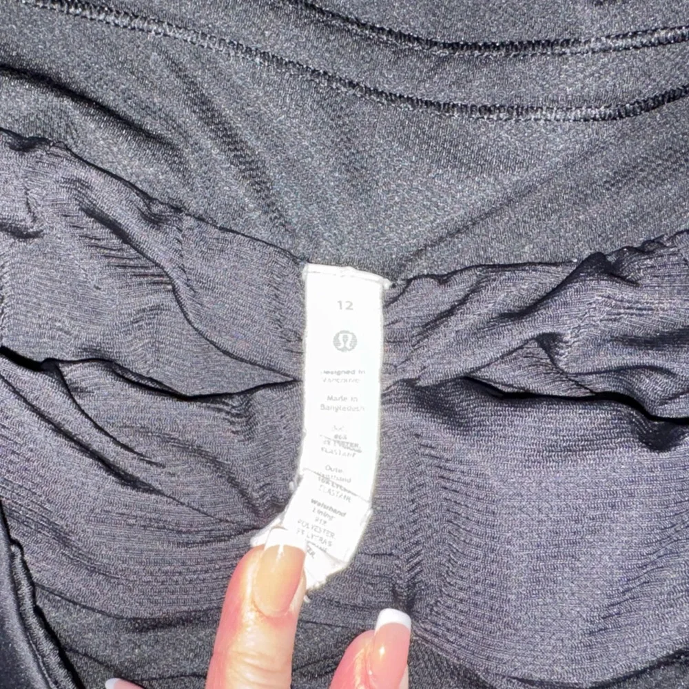 Lululemon Fast and Free Shorts - Picture 4 of 5